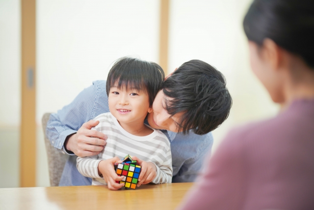 療育を受ける男の子