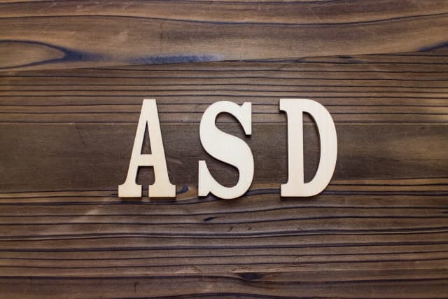 急な予定変更の苦手を生む発達障がい（ASD）の2つの特性